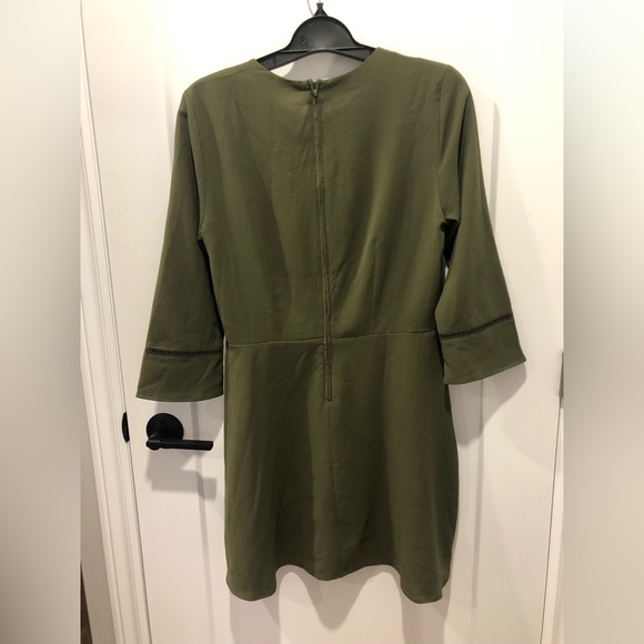 Classic A-line dress from H&M - Picture 2 of 2